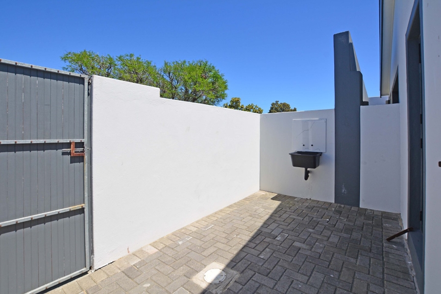 3 Bedroom Property for Sale in Parklands Western Cape